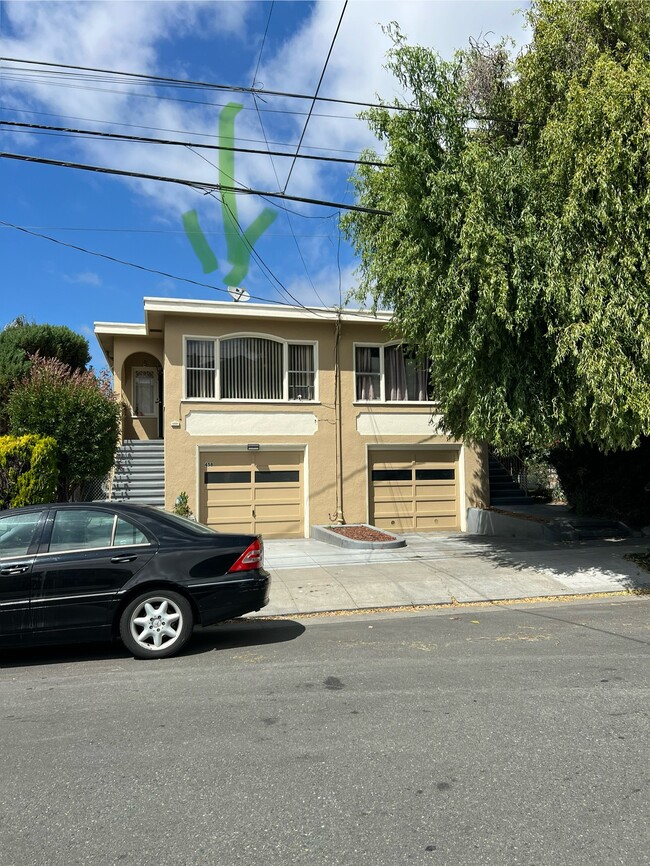 Photo - 458 42nd St Casa