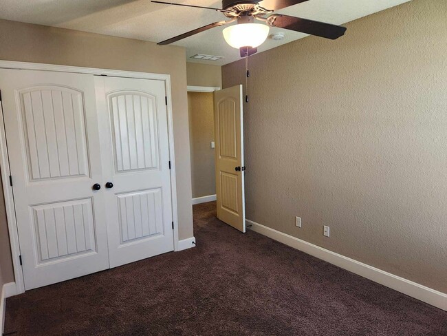 Photo - 9426 N Lenox Ave