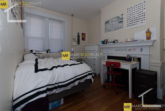 Photo - 76 Egmont St Unit 3