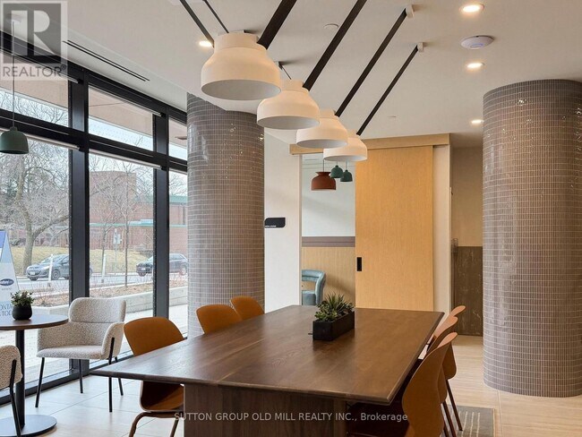 Photo - 1660 Bloor St W Unité 513