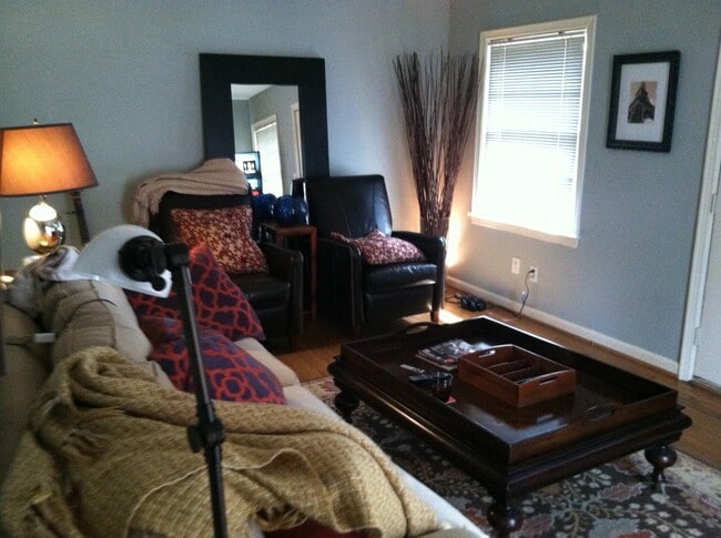 Photo - 1805 Piedmont Way NE