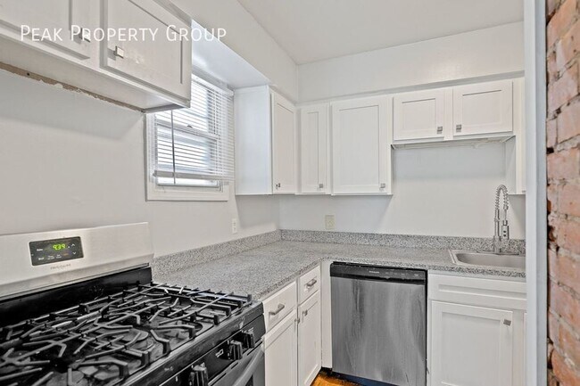 Photo - 12 W Hollister St Unit 2