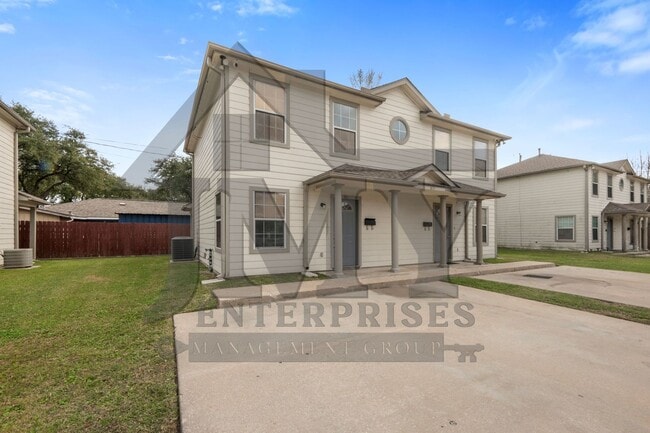 Photo - 815 Cravens St Unidad Cravens Place C1