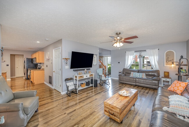 Photo - 451 Indian Lake Dr