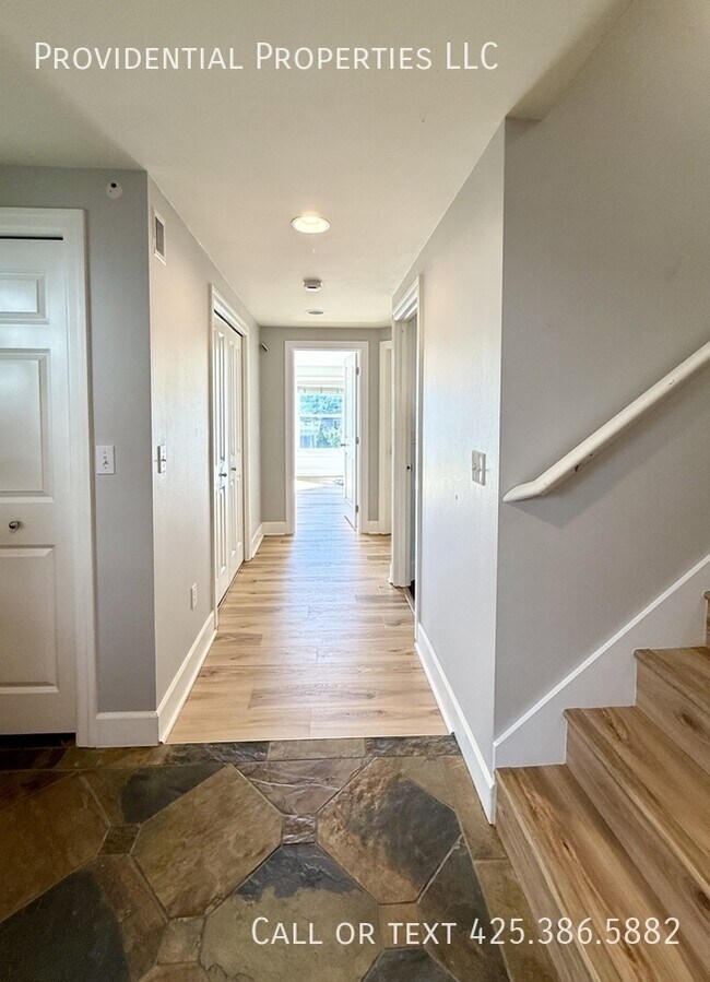 Photo - 2229 Boylston Ave E