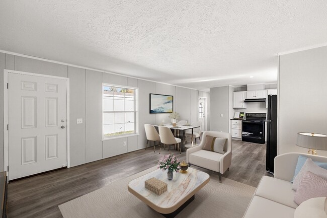 Photo - 715 Elmdale Ln