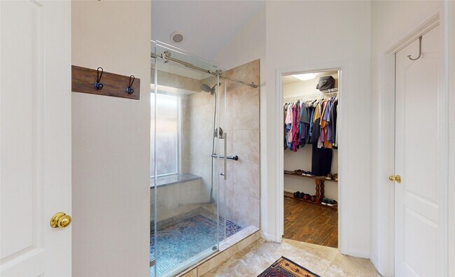 Photo - 6014 Knollwood Tr