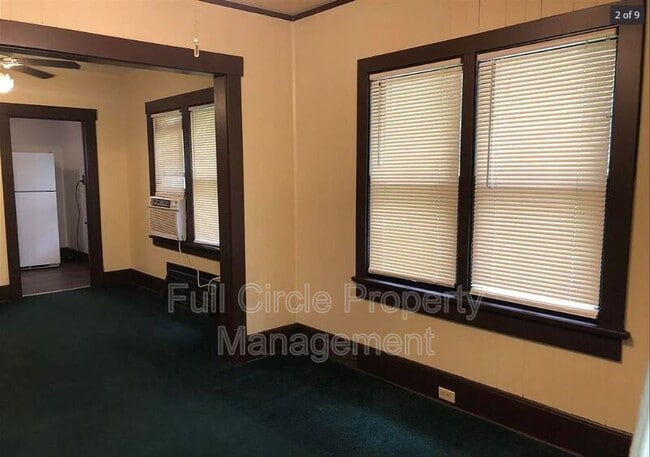 Photo - 4715 Fowler Ave