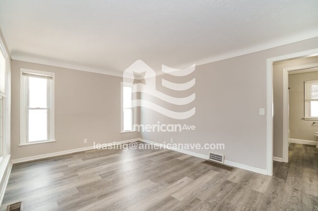 Photo - 9505 S Highland Ave