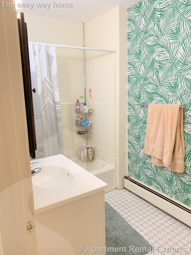 Photo - 106 Central St