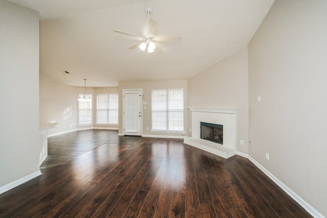 Photo - 1403 Leery Cove