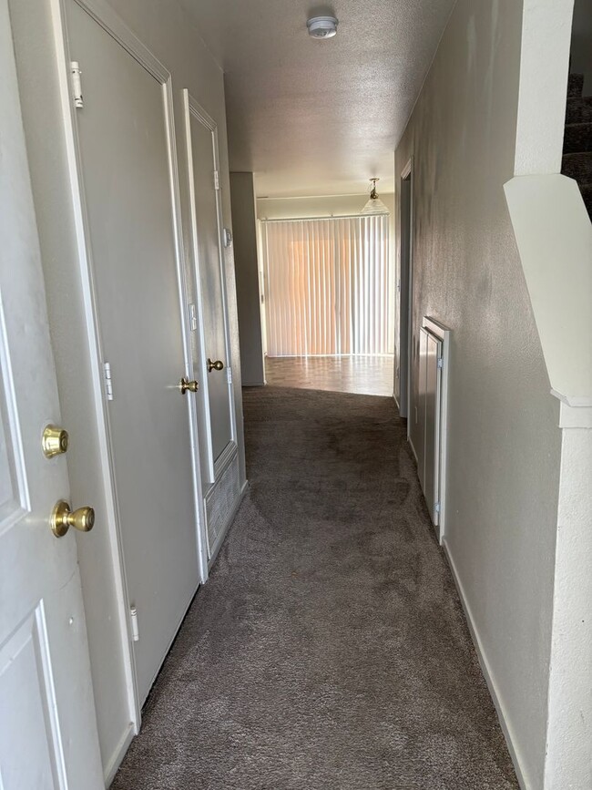 Building Photo - 137 Dayton Village Pkwy Unit D