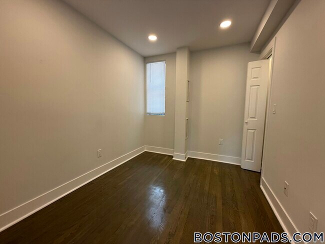 Photo - 19 Peterborough St Unit 25