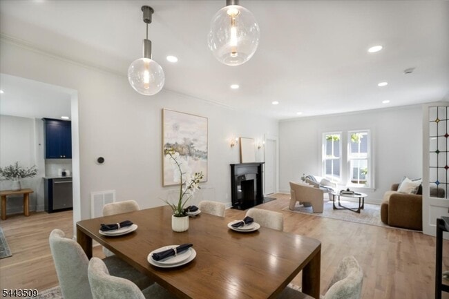 Photo - 58 Ridgeway Ave
