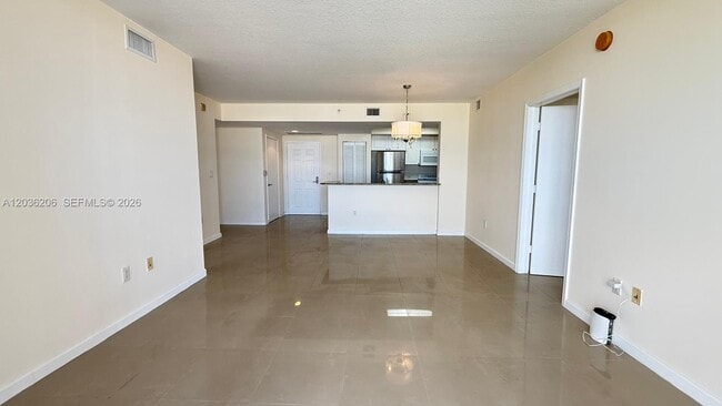 Photo - 19501 W Country Club Dr