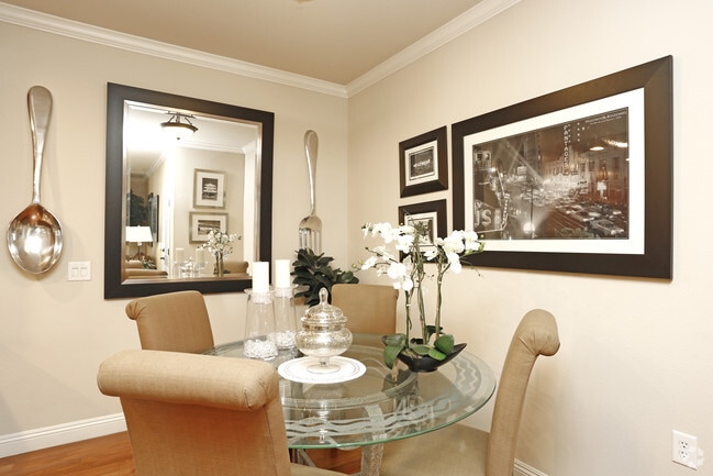 1BR,1BA-Athena
