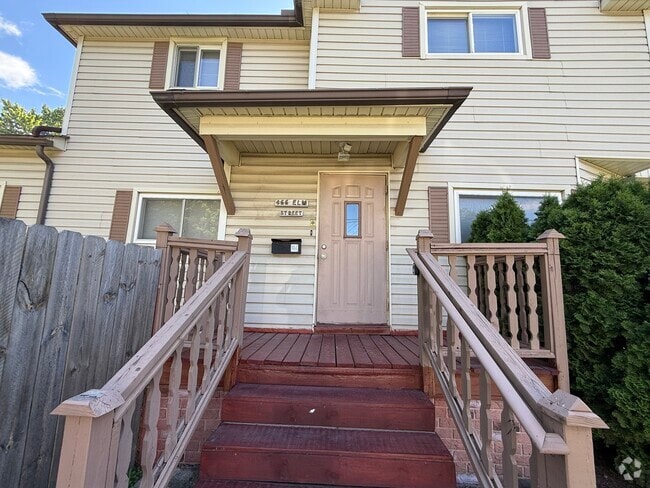 Building Photo - 466 Elm St Unit 466 Elm Rental