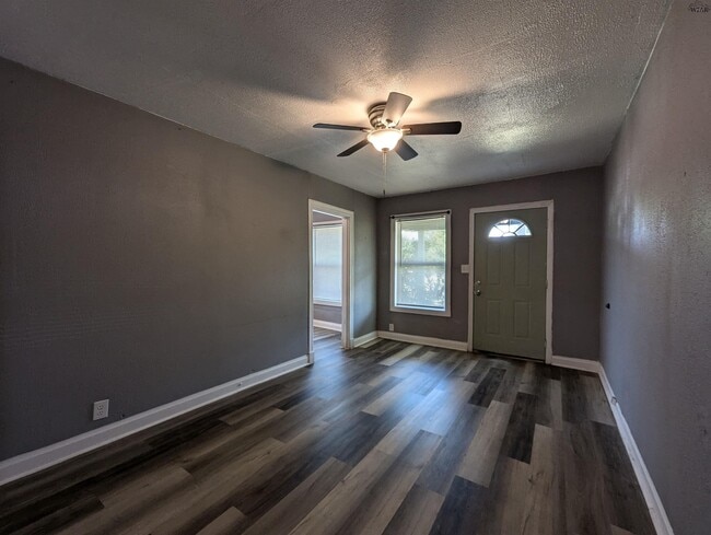 Photo - 1011 16th St