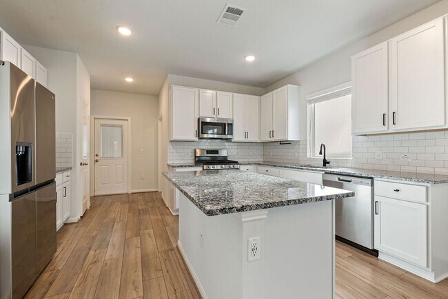 Photo - Beautiful 3 bedroom, 2 bathroom home in Hutto!!!