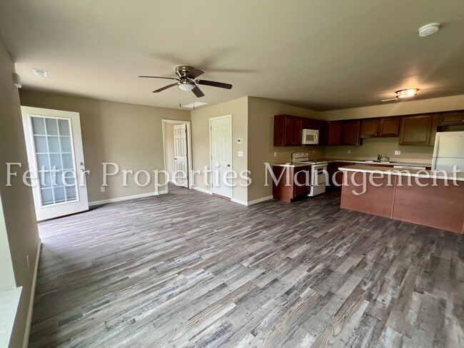 Photo - 5284 Canyon Cir Unidad D