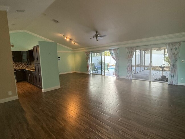 Photo - 9707 Sun Pointe Dr