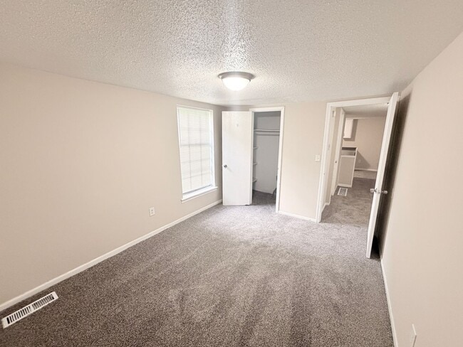 Photo - 806 1/2 E Devon St (MOVE-IN READY)!!