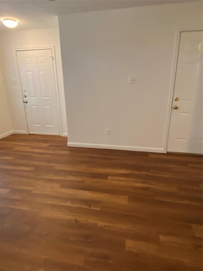 Photo - 1502 Zephyr Ln