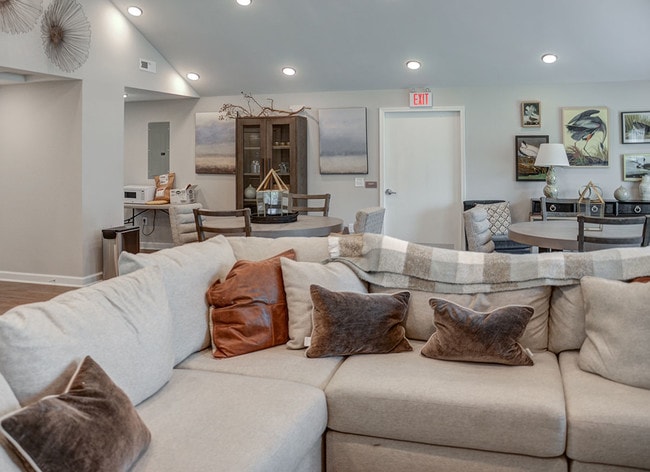 Photo - Bell Diamond Manor