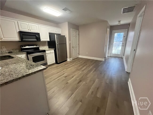 Photo - 547 Rustwood Dr