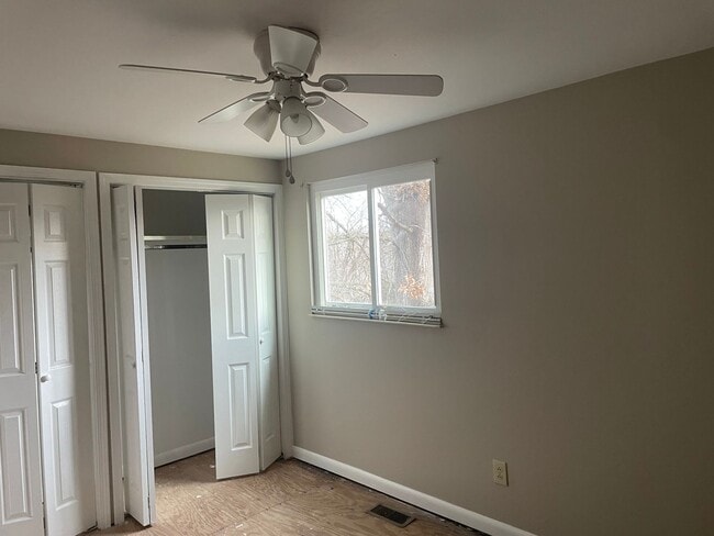 Photo - W Knox Townhouse 2BR/1.5BA + Basement