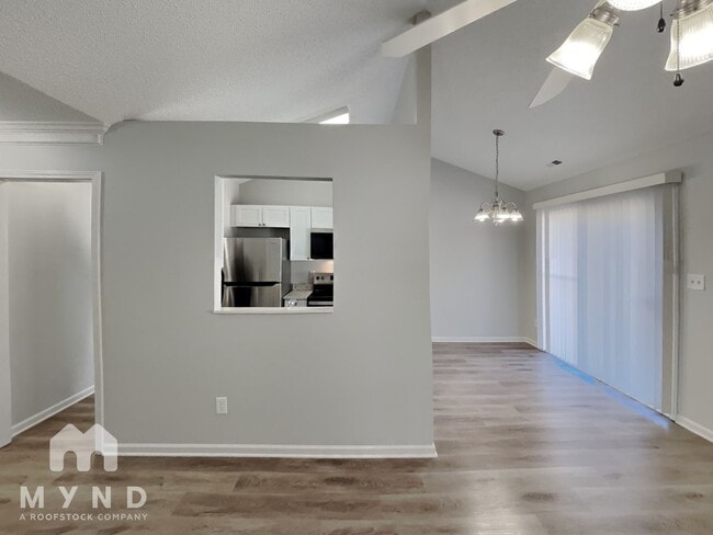 Photo - 222 Carrie Ct