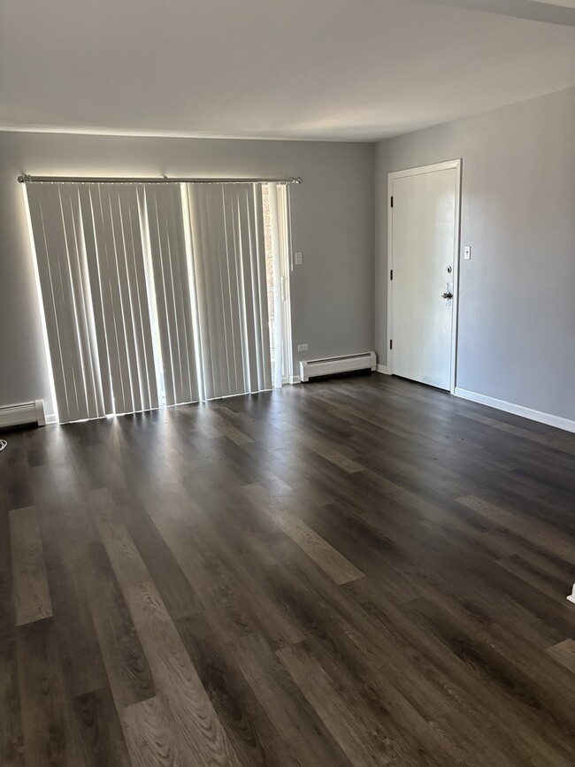 Photo - 4521 Maple Ave