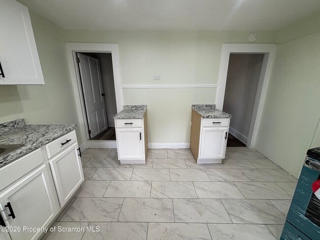 Photo - 1264 S 6th Ave