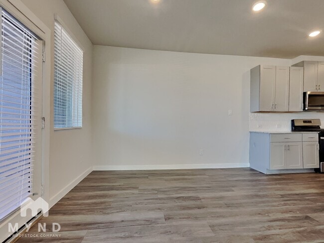 Photo - 14750 Slow River Ave