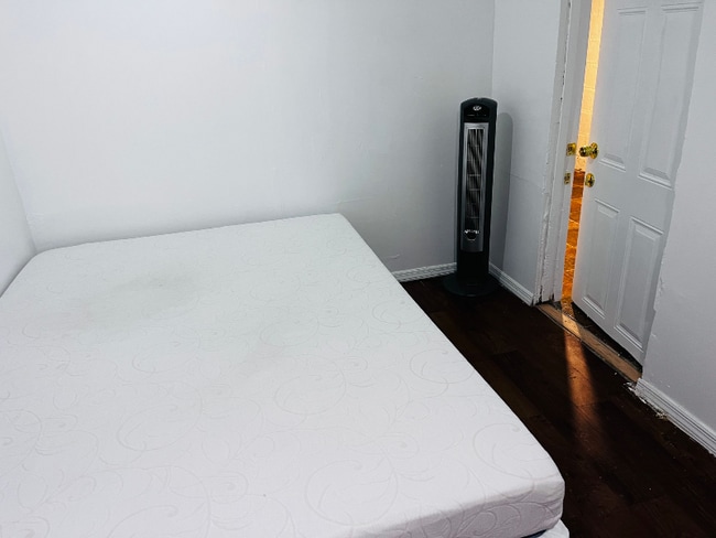 Photo - 89-45 88th St