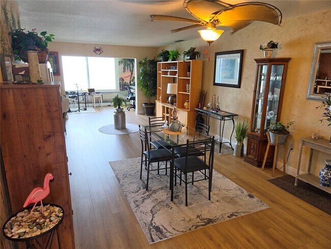 Photo - 7 Dunoon Pl Unit 309