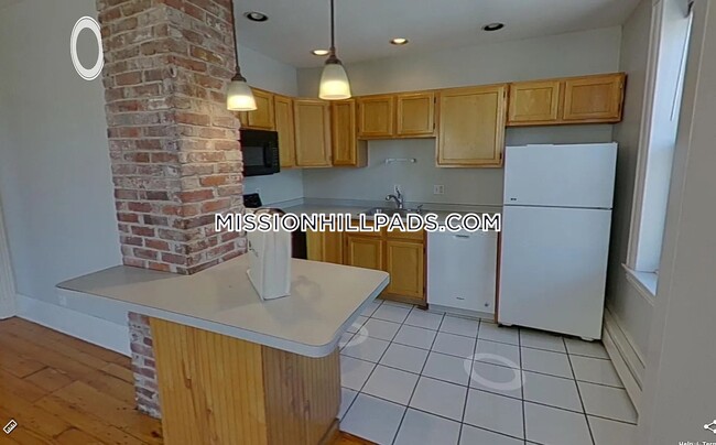 Photo - 1538 Tremont St Apartamento Unidad 2F