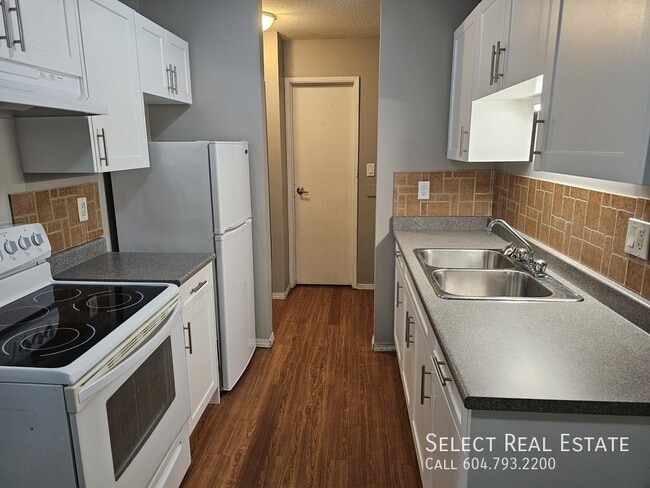 1755 No 9 Highway203 Unit 203