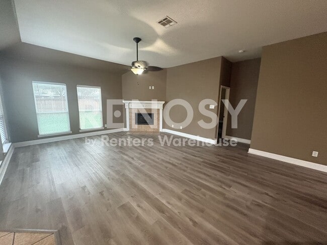 Photo - 1500 Dun Loggin Dr