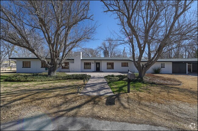Building Photo - Available now! Rental