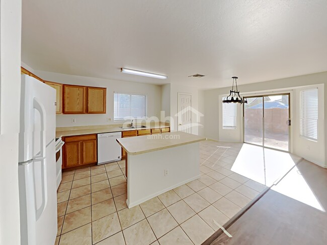 12355 W Glenrosa Ave