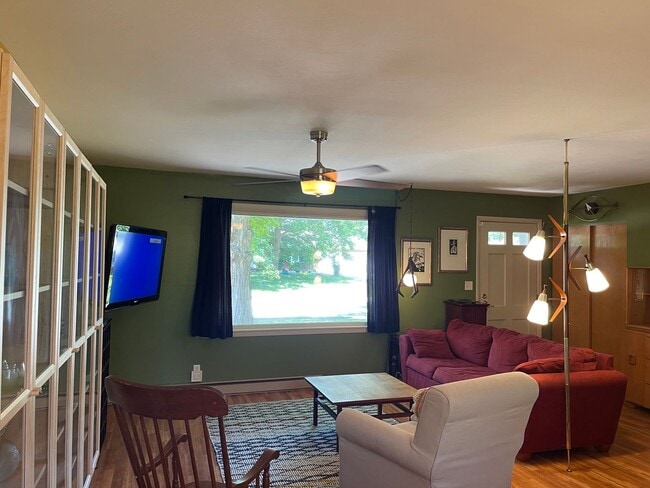 Photo - WEST LAFAYETTE....ALL UTILITIES INCLUDED & FULLY FURNISHED