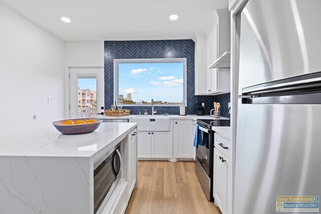 Photo - 111 W Sunny Isle Dr Unit 201