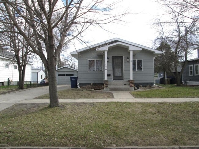Photo - 120 2nd Ave SW Casa
