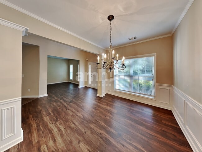 Photo - 211 Sawtooth Ct