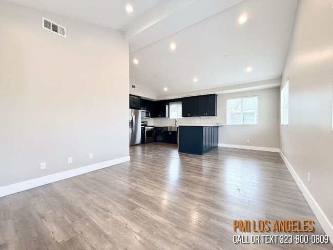 Photo - 3650 Percy St