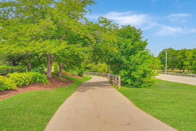 Photo - 1917 Ashburn Ct