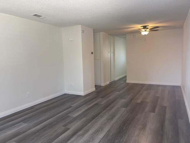 Photo - 600 E Lugonia Ave Unidad C