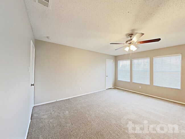 Photo - 7422 Amber Dr