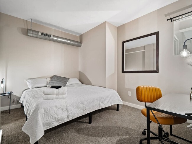 Photo - 1211 W 9th St Unit ID1061064P